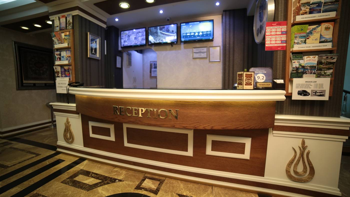 Black-Pearl-Hotel-Lobby-6