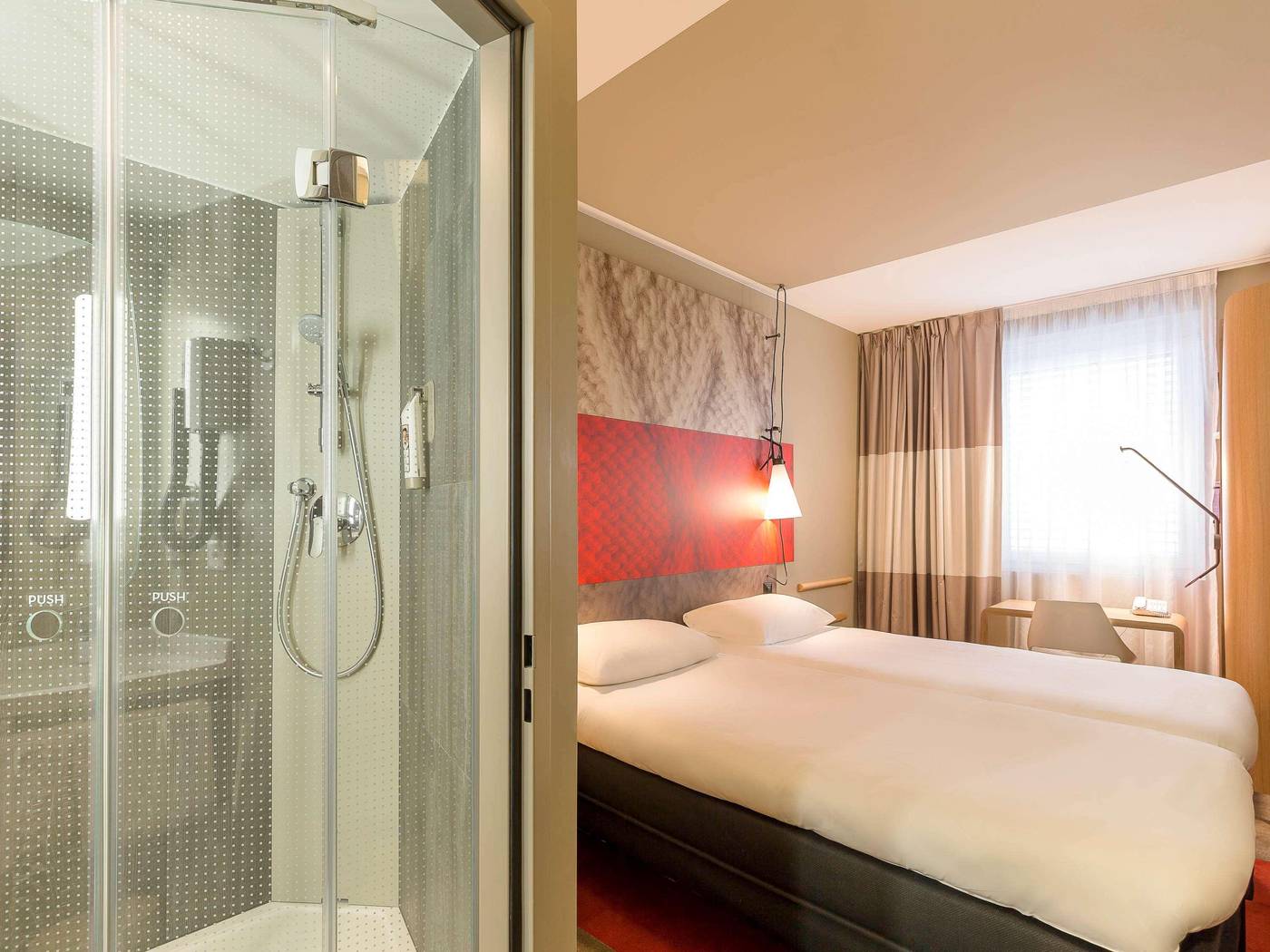 ibis-Geneve-Centre-Lac-Room-36