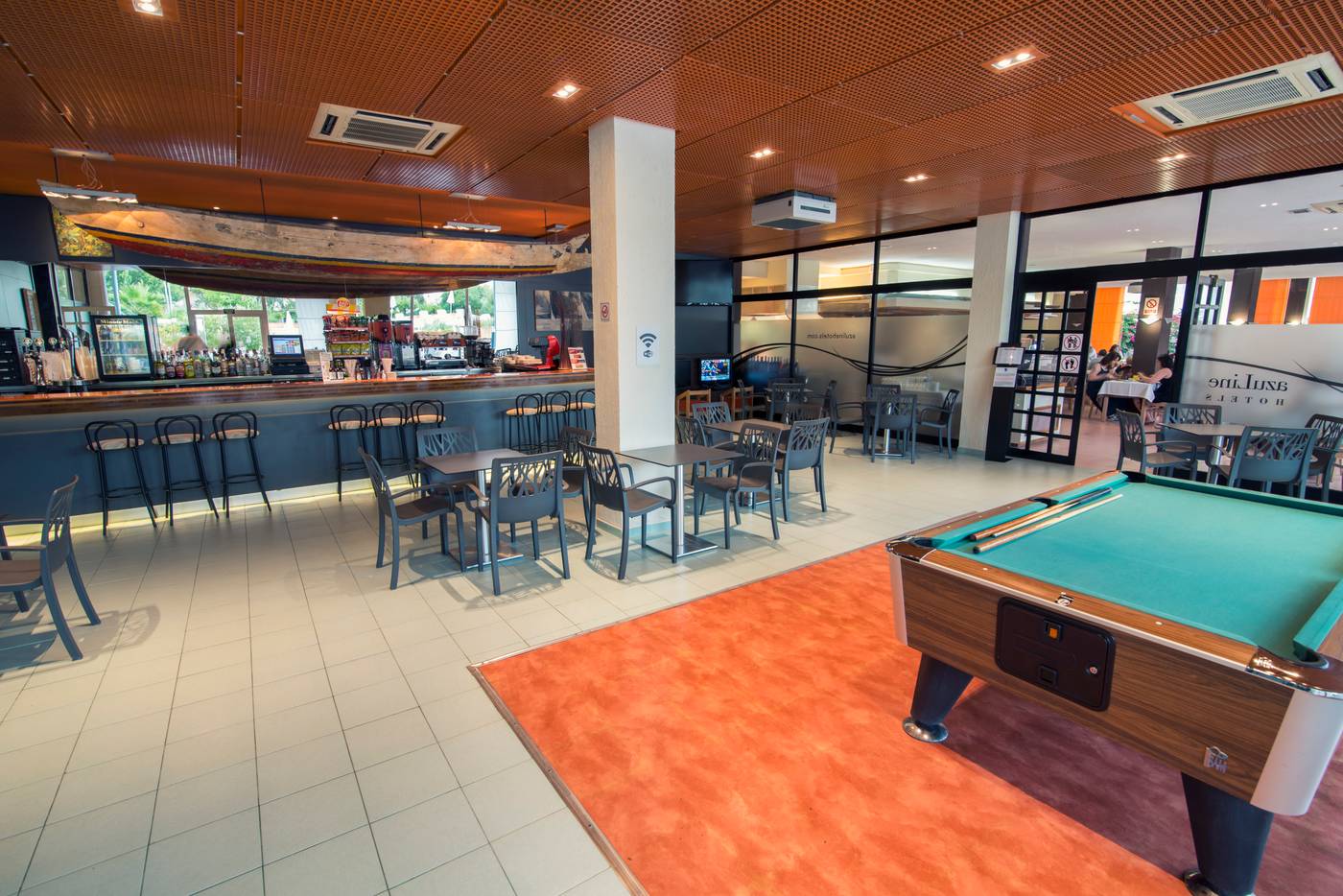 Azuline-Hotel-Pacific-Bar-47