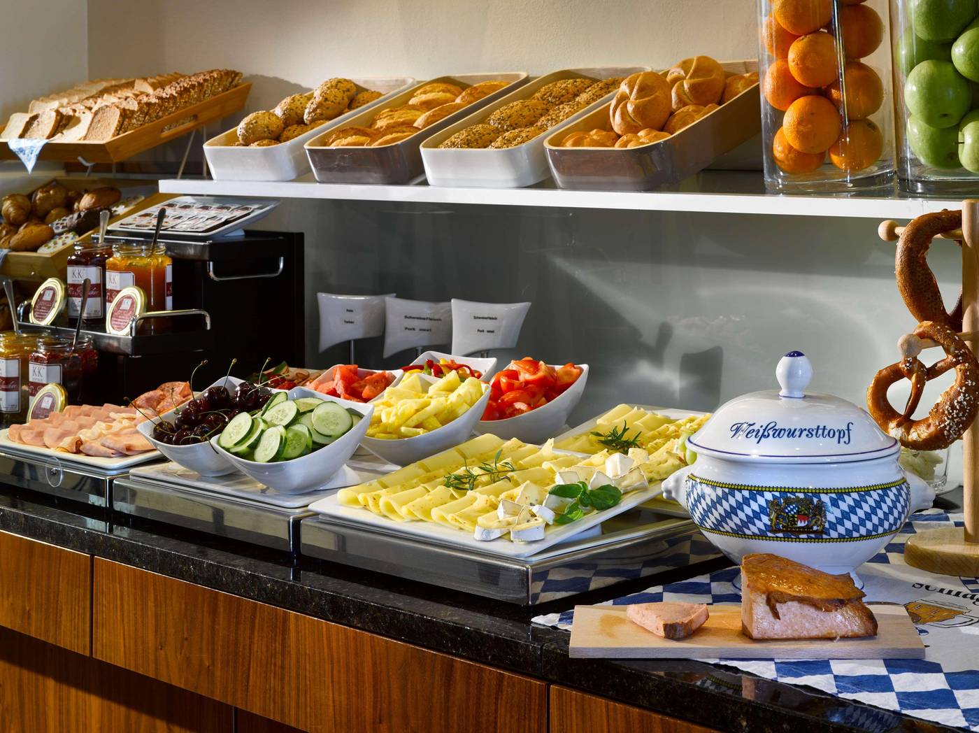 K-K-Hotel-am-Harras-Restaurant-37