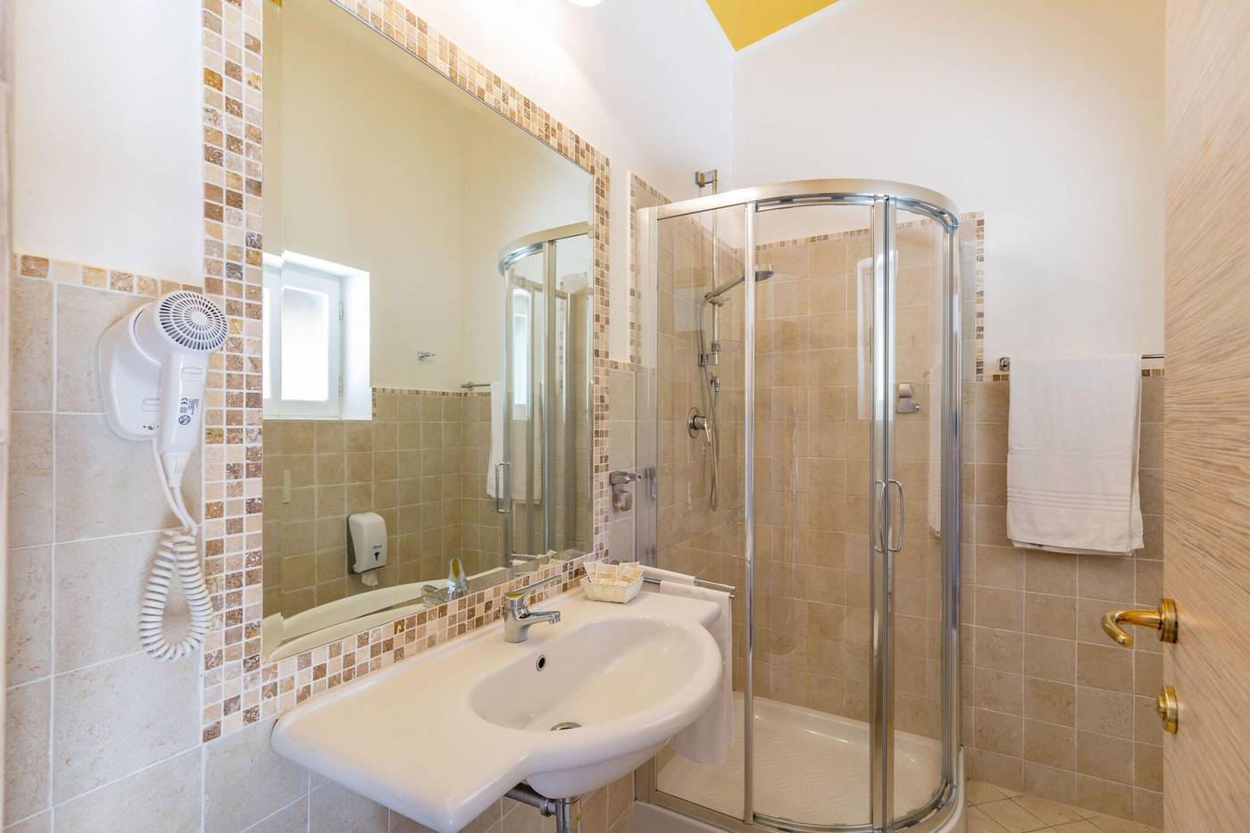 Castelsardo-Resort-Village-Room-25