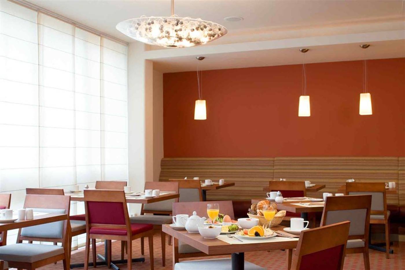 Mercure-Hotel-Berlin-City-West-Restaurant-47