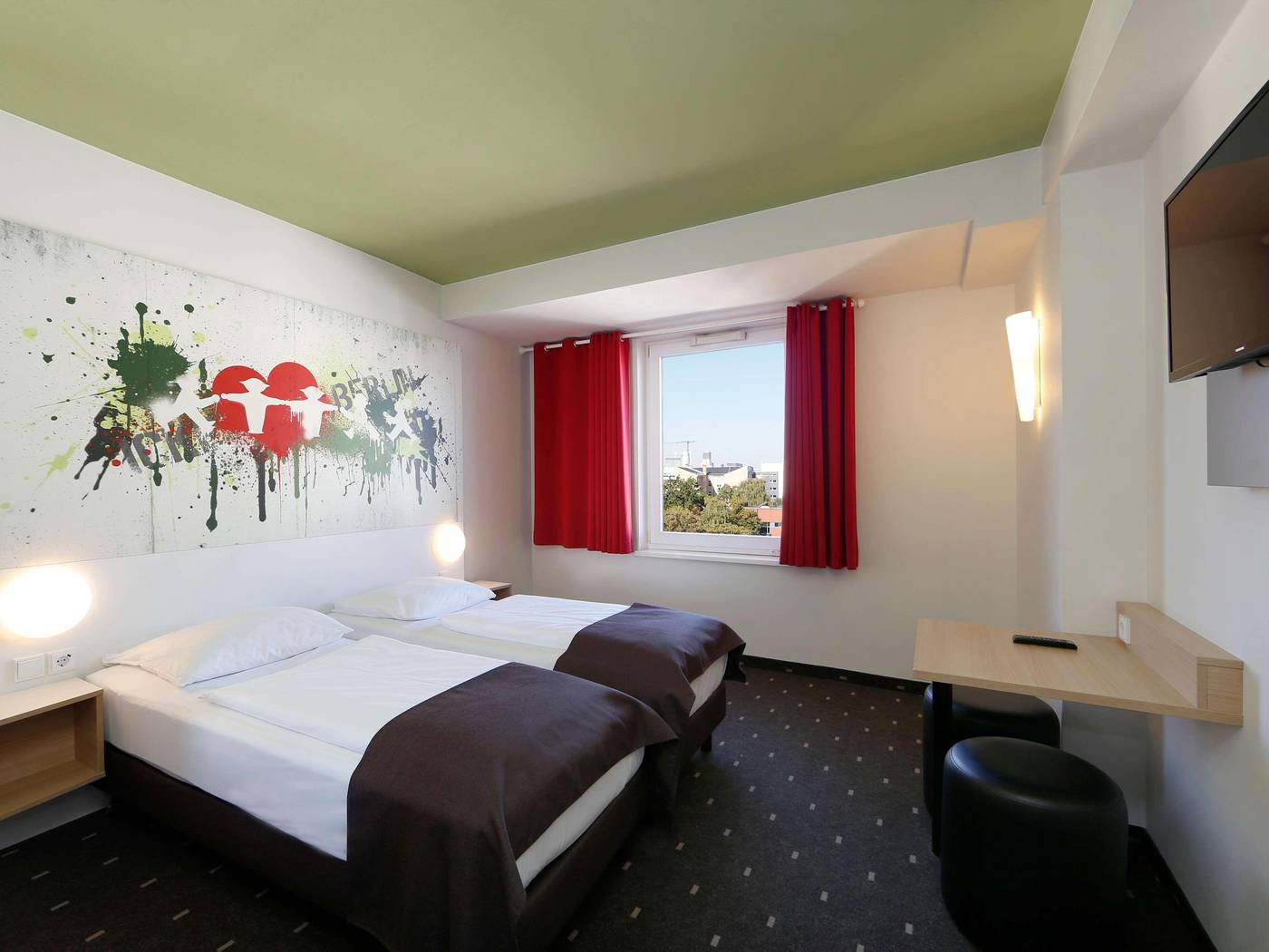 B-B-Hotel-Berlin-Potsdamer-Platz-Room-23