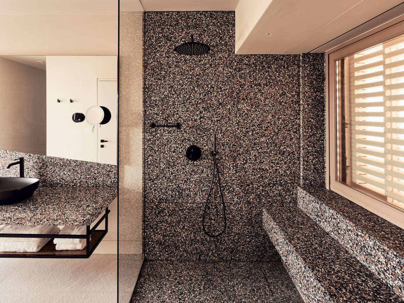 Nous-Santorini-Room-35