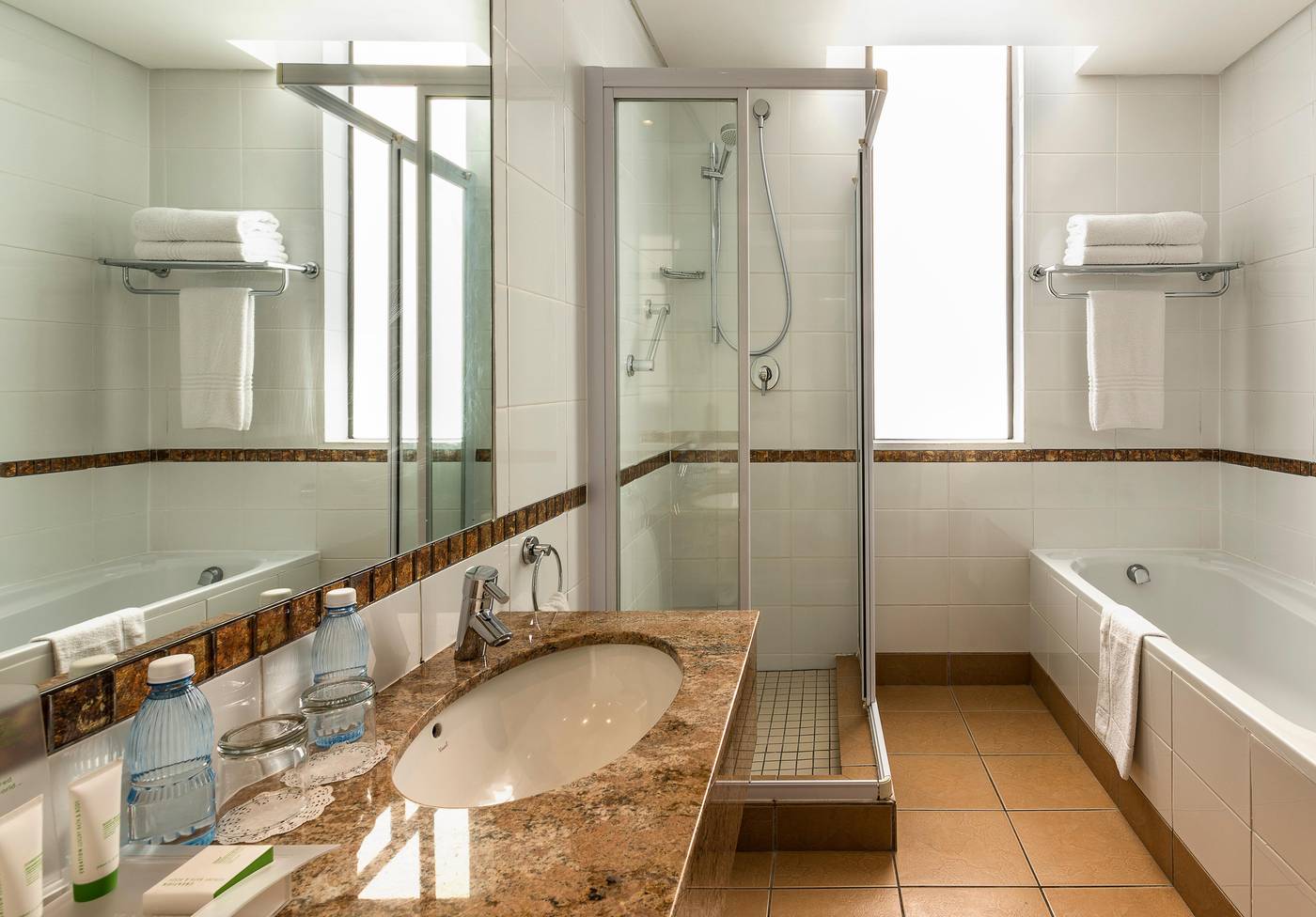 Strand-Tower-Room-43