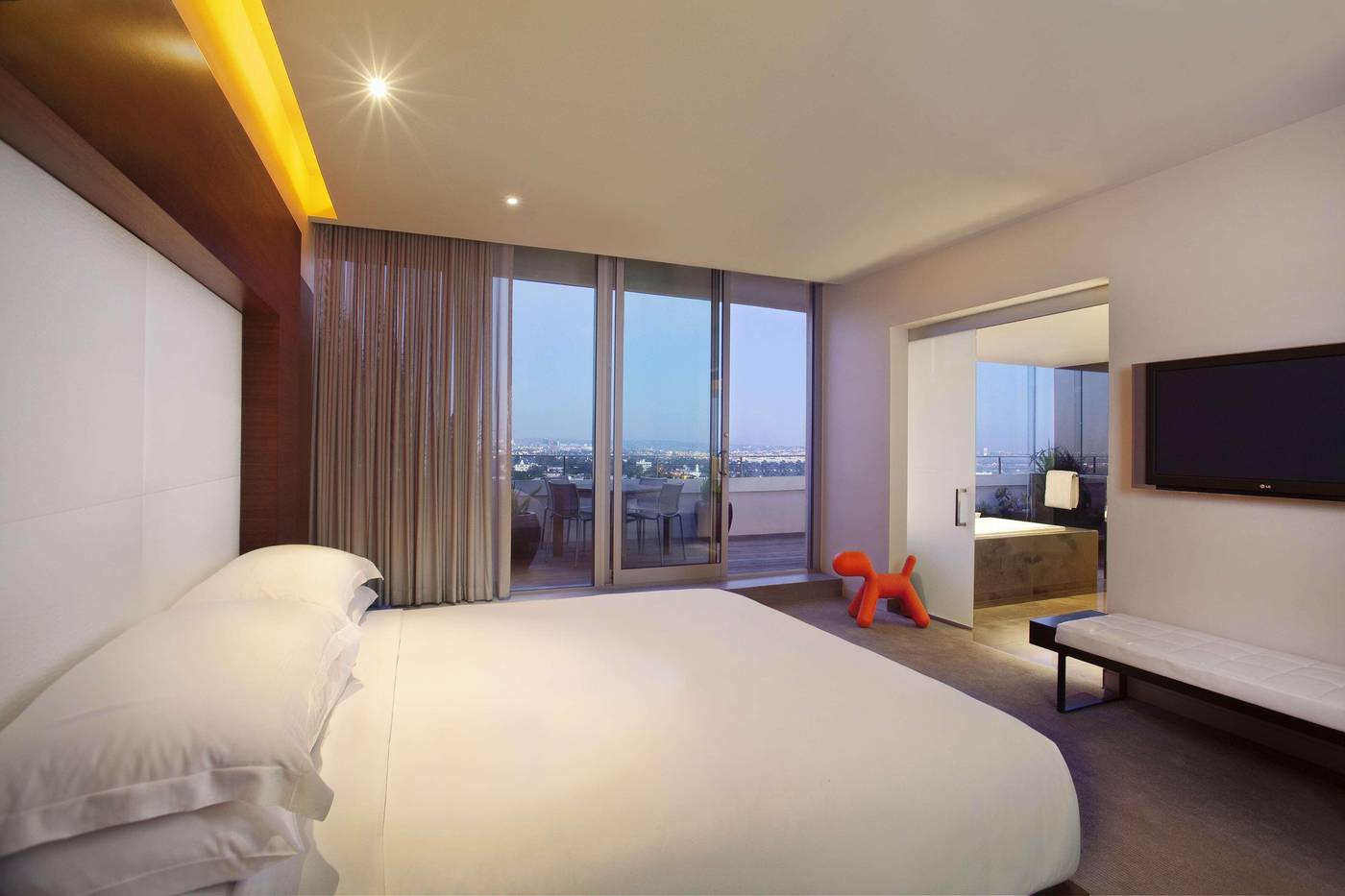 Andaz-West-Hollywood-a-concept-by-Hyatt-Room-34