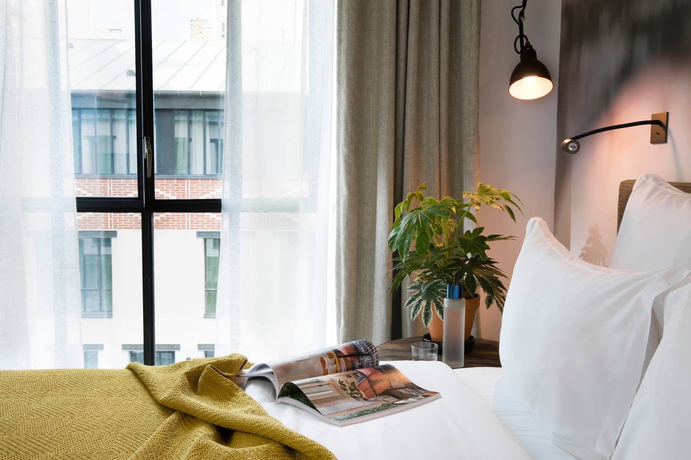 Les-Deux-Girafes-Room-30