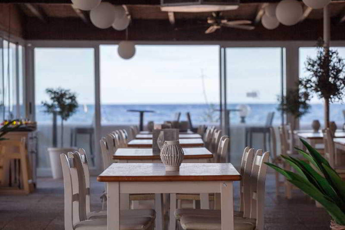 Marina-Palace-by-Intercorp-Hotel-Group-Restaurant-39