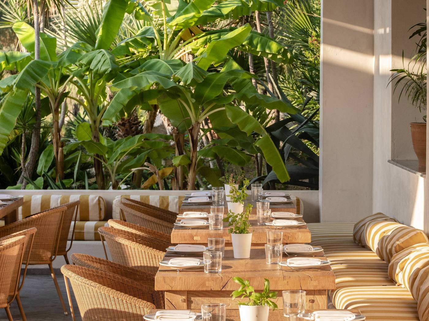 Grecotel-LUXME-Dama-Dama-Restaurant-17