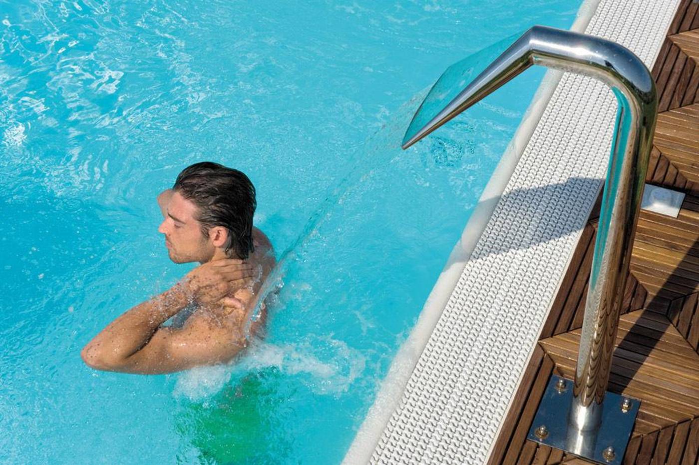 Grande-Baia-Resort-Hotel-Pool-10