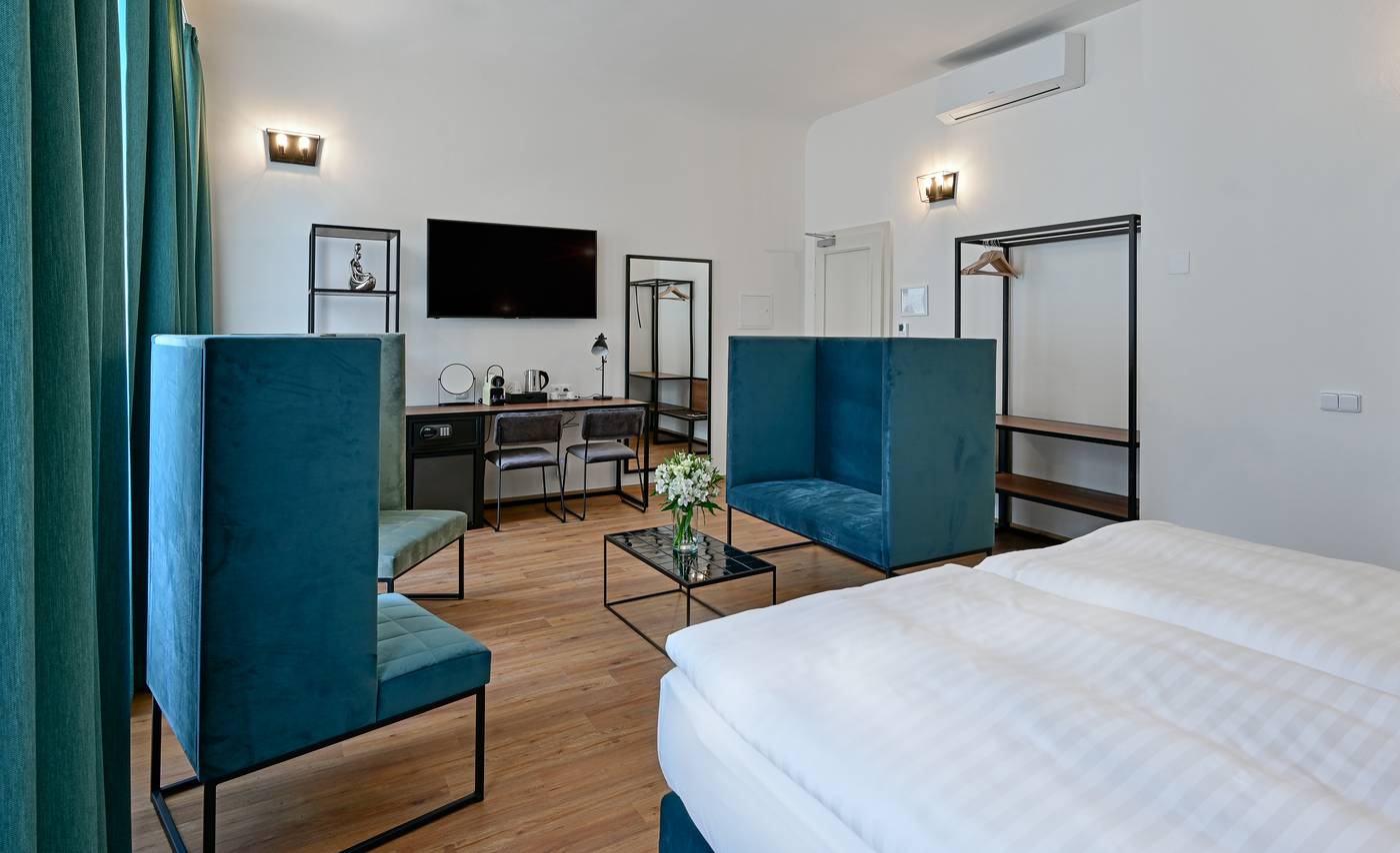 Hotel-Garden-Court-Room-23