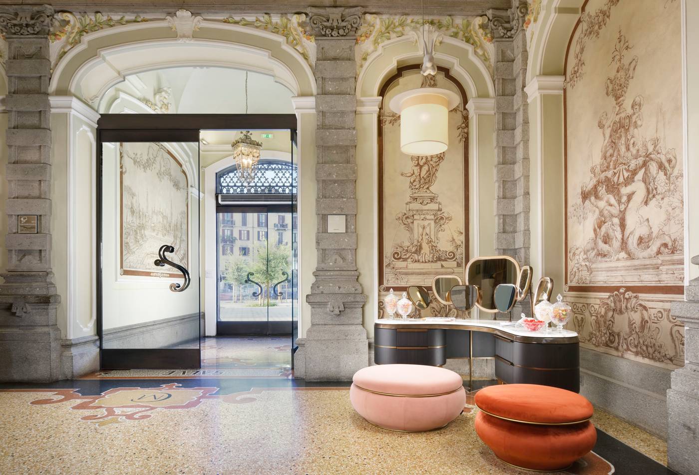 Chateau-Monfort-Lobby-1