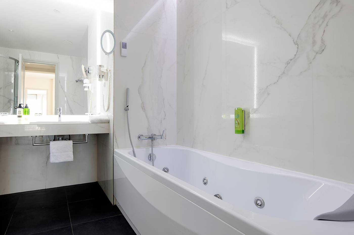 Splendid-Hotel---Spa-Nice-Room-33