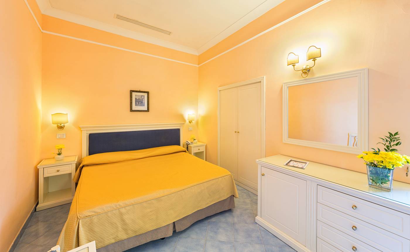 Hotel-Jaccarino-Room-28