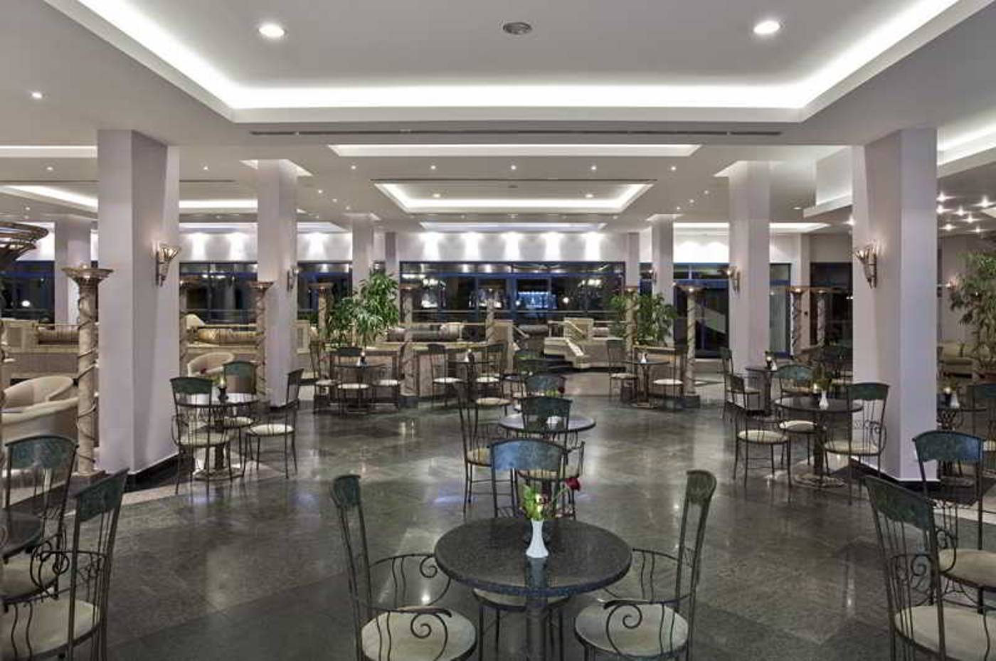 Sunrise-Resort-Hotel-Lobby-43