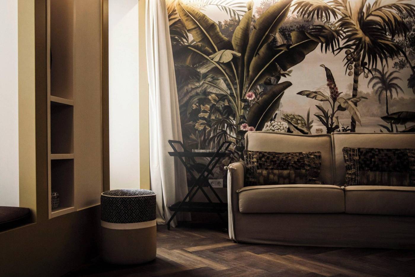 The-Ivens-Autograph-Collection-Room-9