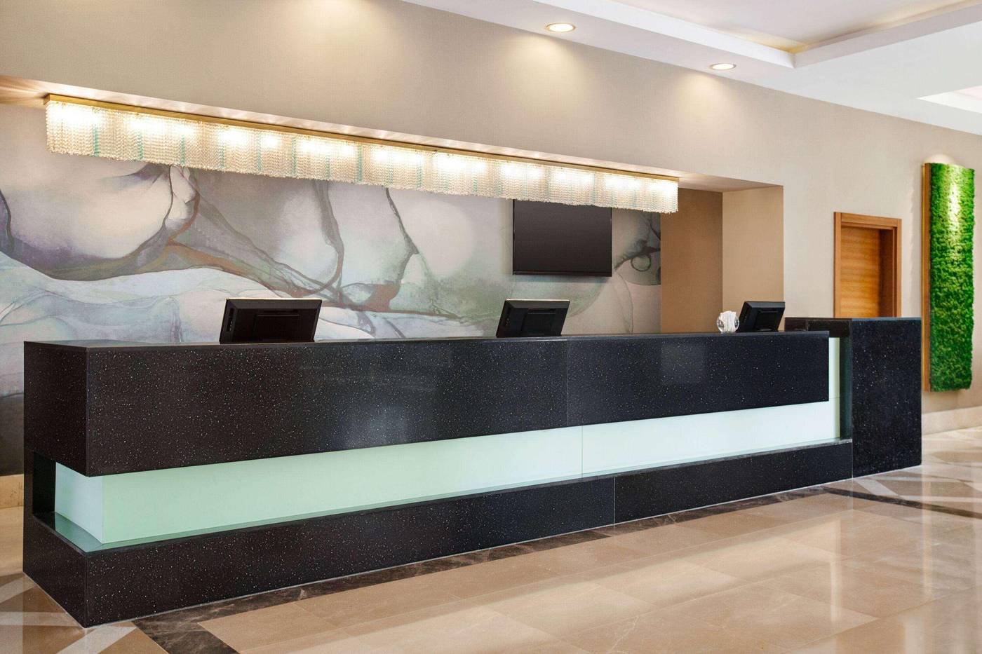 Wyndham-Garden-Lara-Lobby-50