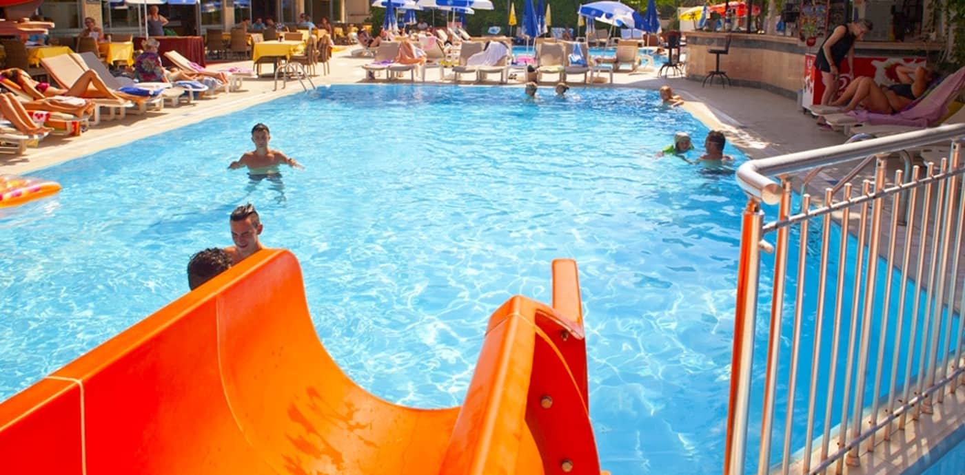 Sealine-Hotel-Pool-12