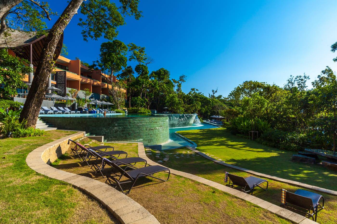 Sri-Panwa-Phuket-Luxury-Pool-Villa-Hotel-Terrace-3