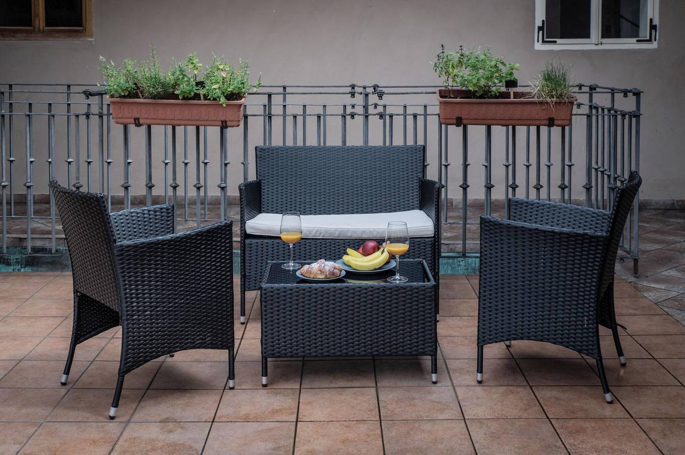 Boutique-Apartments-White-Swan-Terrace-73