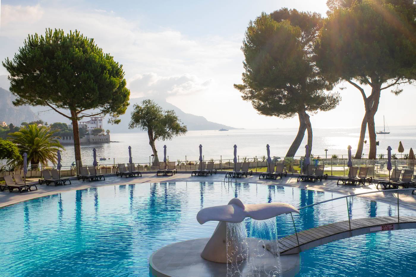 Hotel-Delcloy-Vacances-Bleues-Pool-4