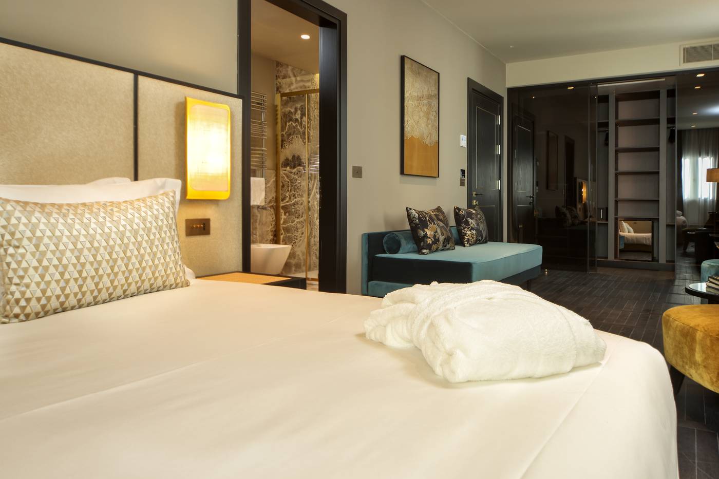 U-Visionary-Venezia-Hotel-Room-2