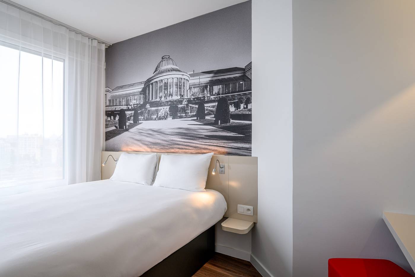 B-B-Hotel-Brussels-Centre-Gare-Du-Midi-Room-12