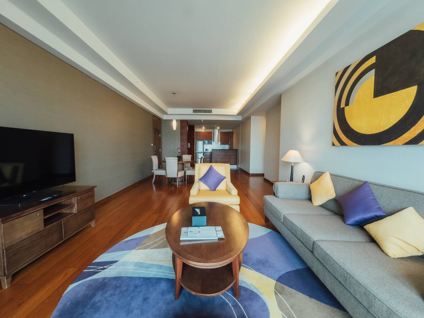 Column-Bangkok-Room-46