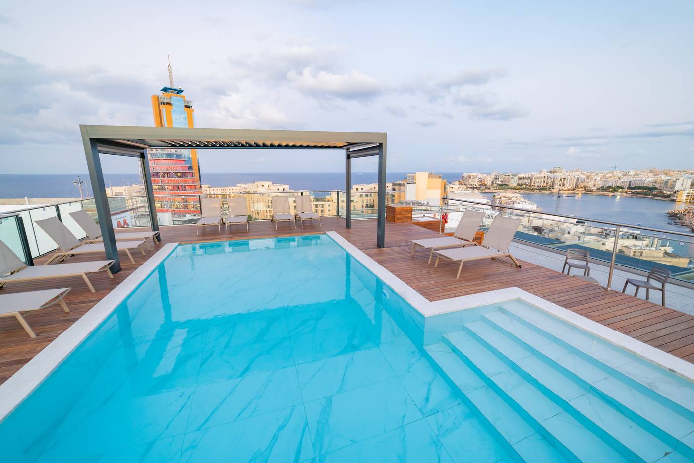 Mercure Hotel St. Julian's