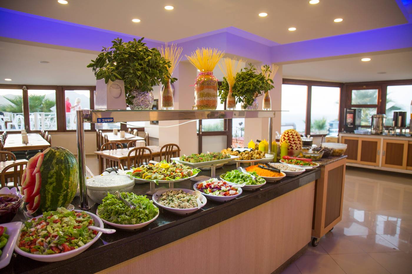 Family-Belvedere-Restaurant-35