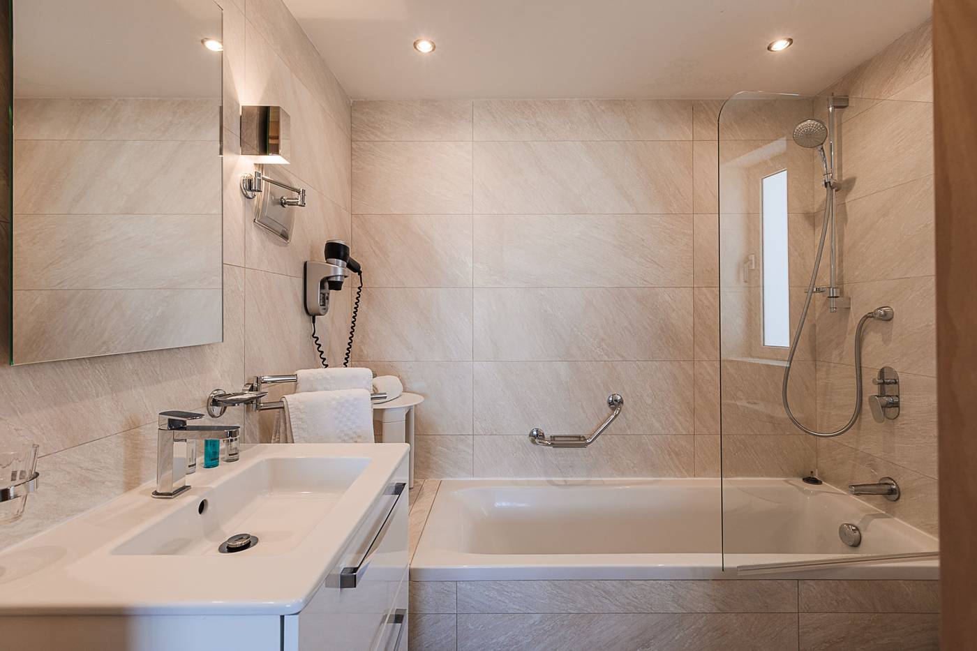 Osborne-Hotel-Room-56