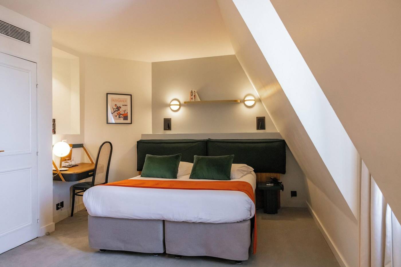 Le-Friedland-Room-21