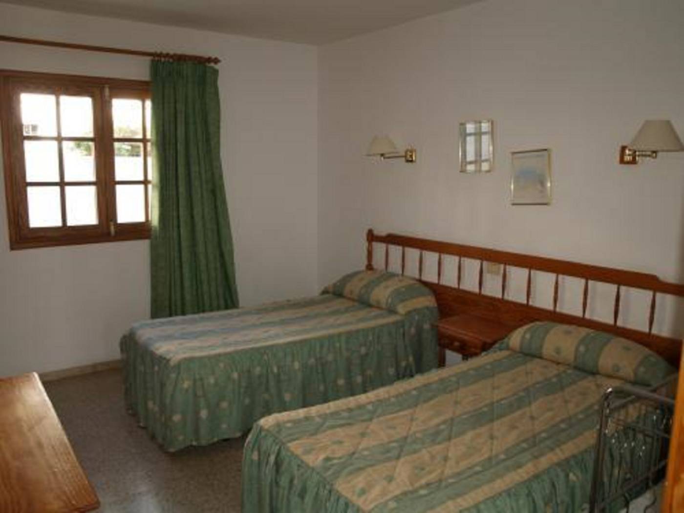 Apartamentos-Isabel-Room-8