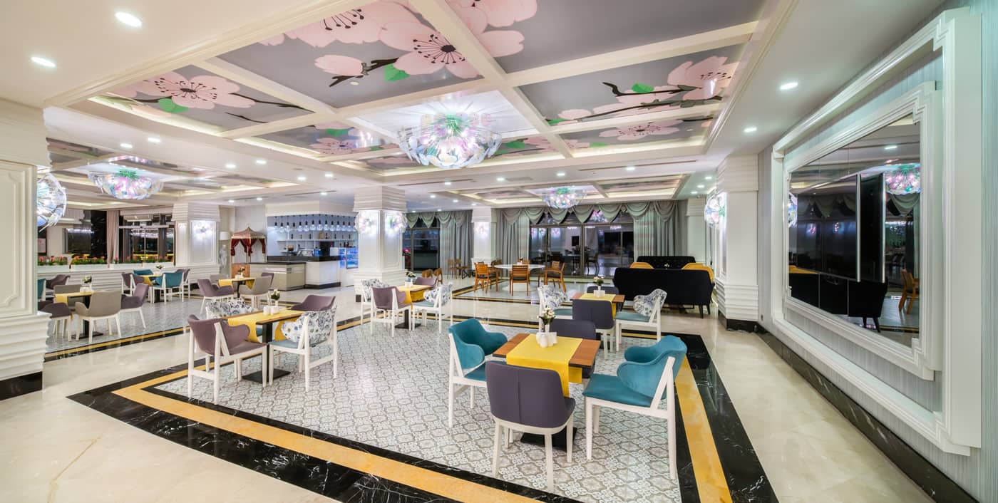 Sensitive-Premium-Resort---Spa-Lobby-39