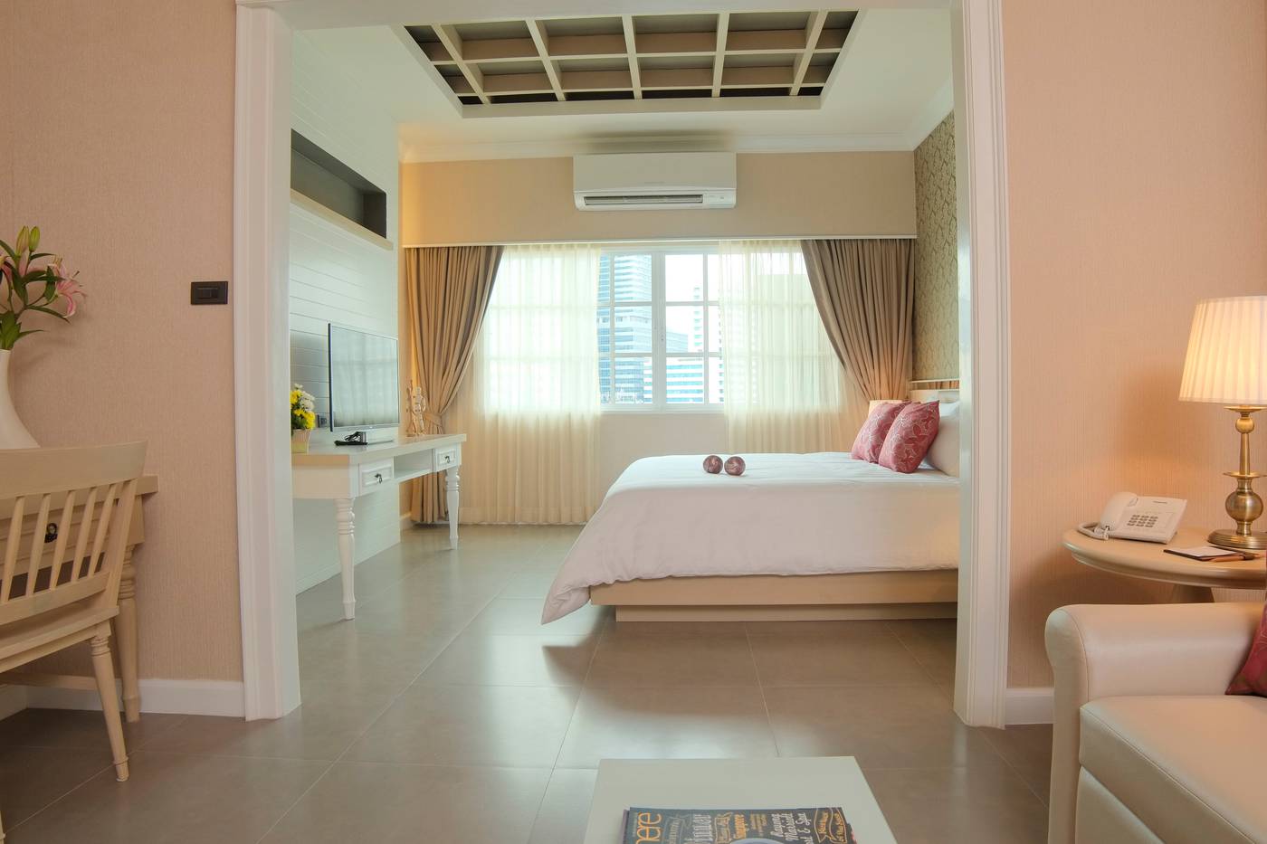 The-Raya-Surawong-Bangkok-Room-7