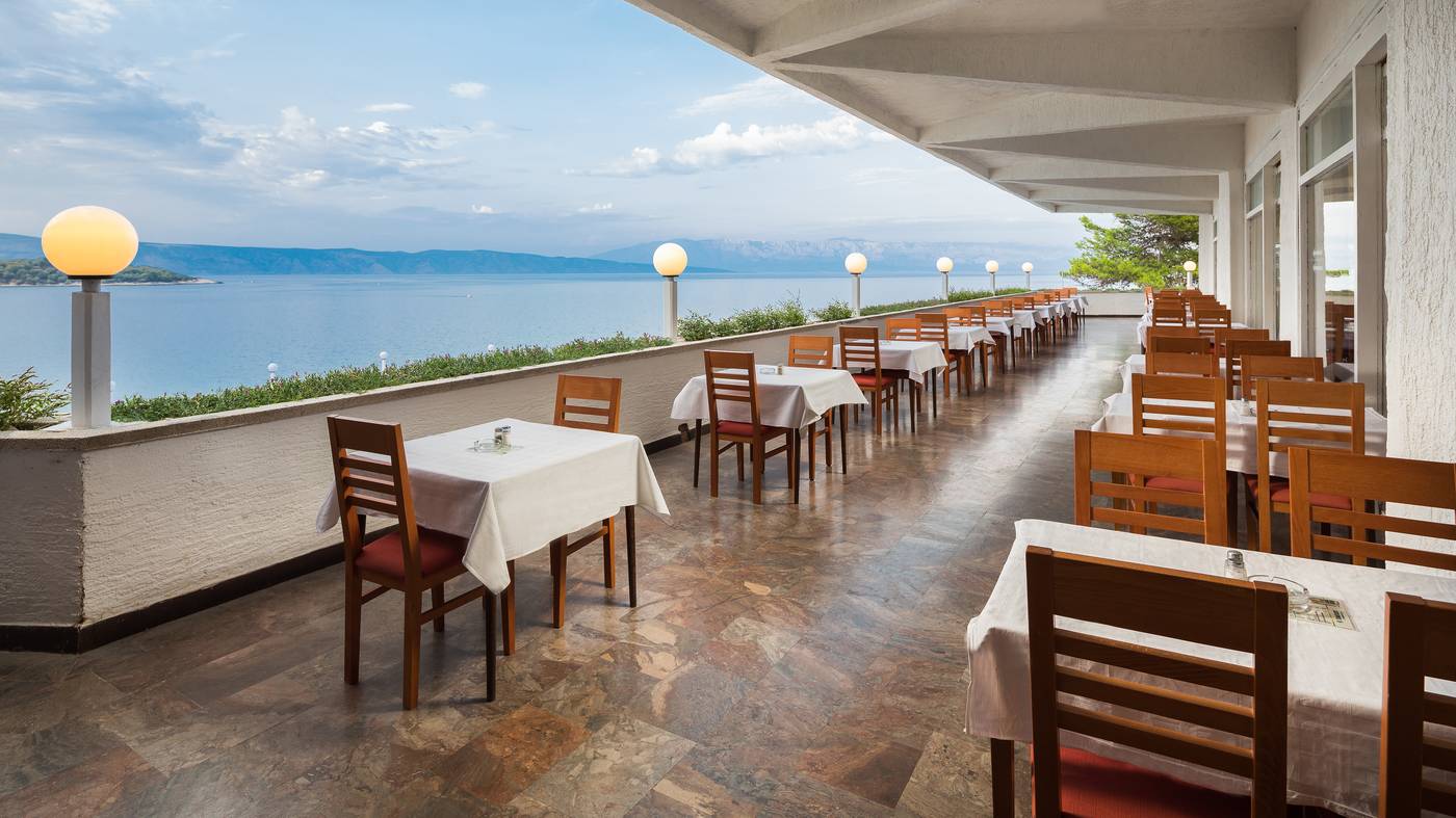 Adriatiq-Resort-Fontana-Deluxe-Restaurant-11