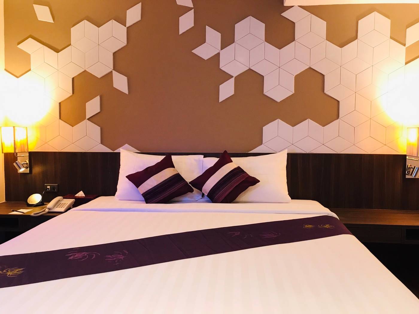 Paradiso-Boutique-Suites-Room-2