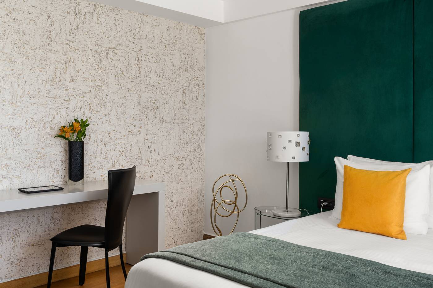 Athenaeum-Eridanus-Luxury-Hotel-Room-35