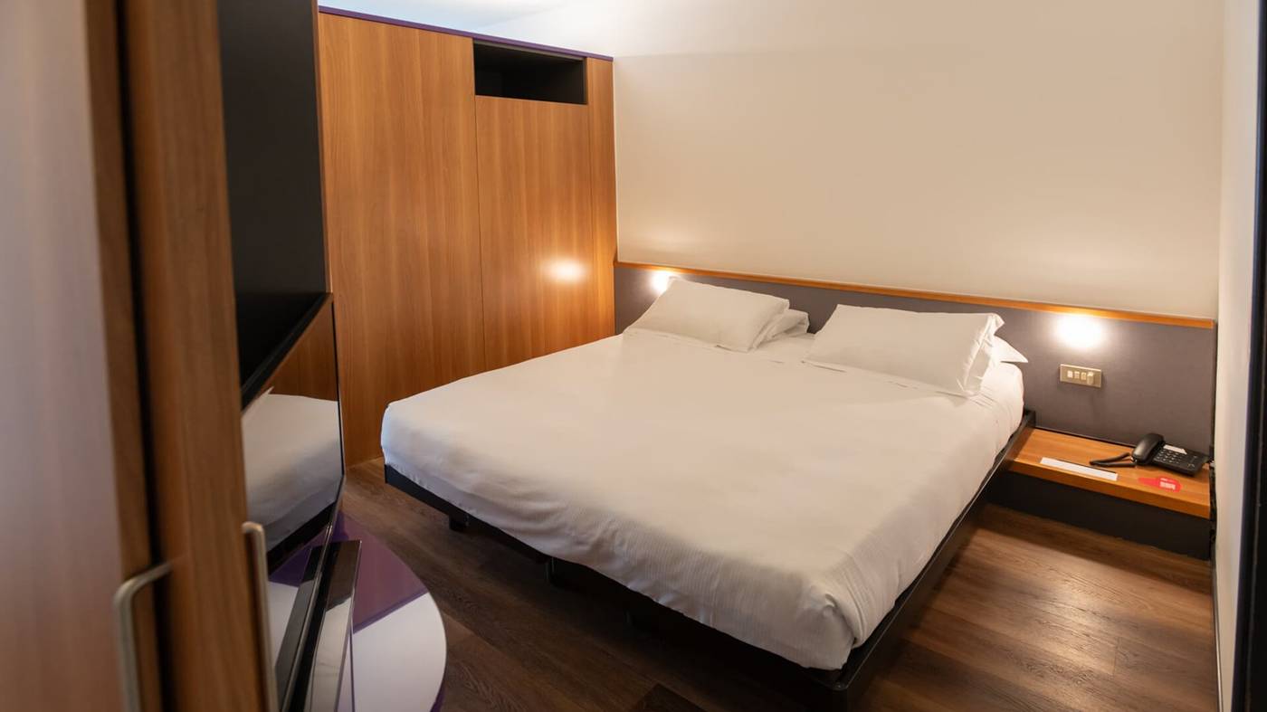 Hotel-Ripa-Roma-Room-14