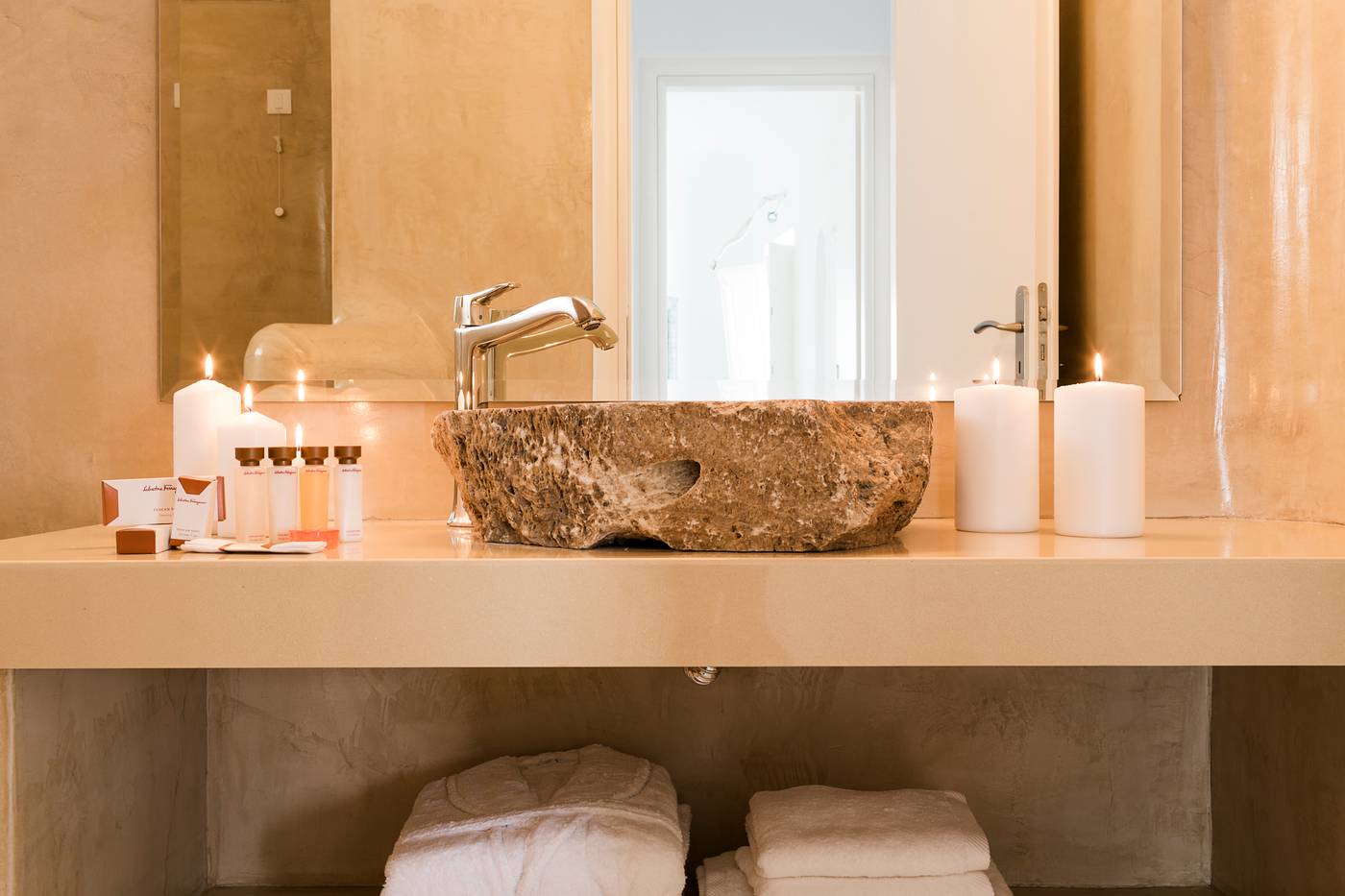 Amber-Light-Villas-Room-44