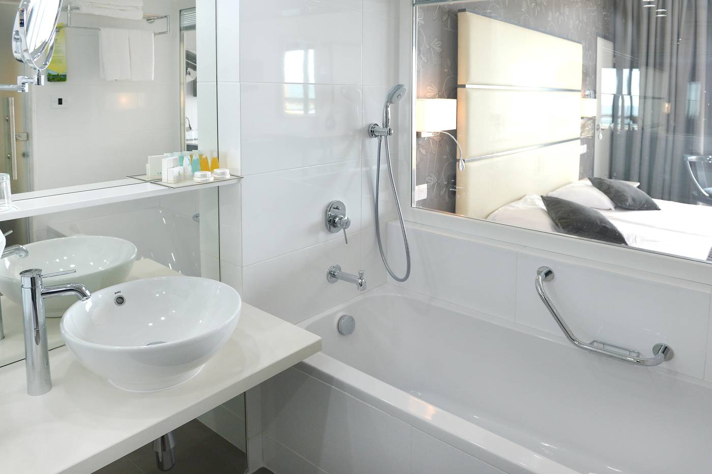 Palm-Beach-Hotel---Bungalows-Room-39