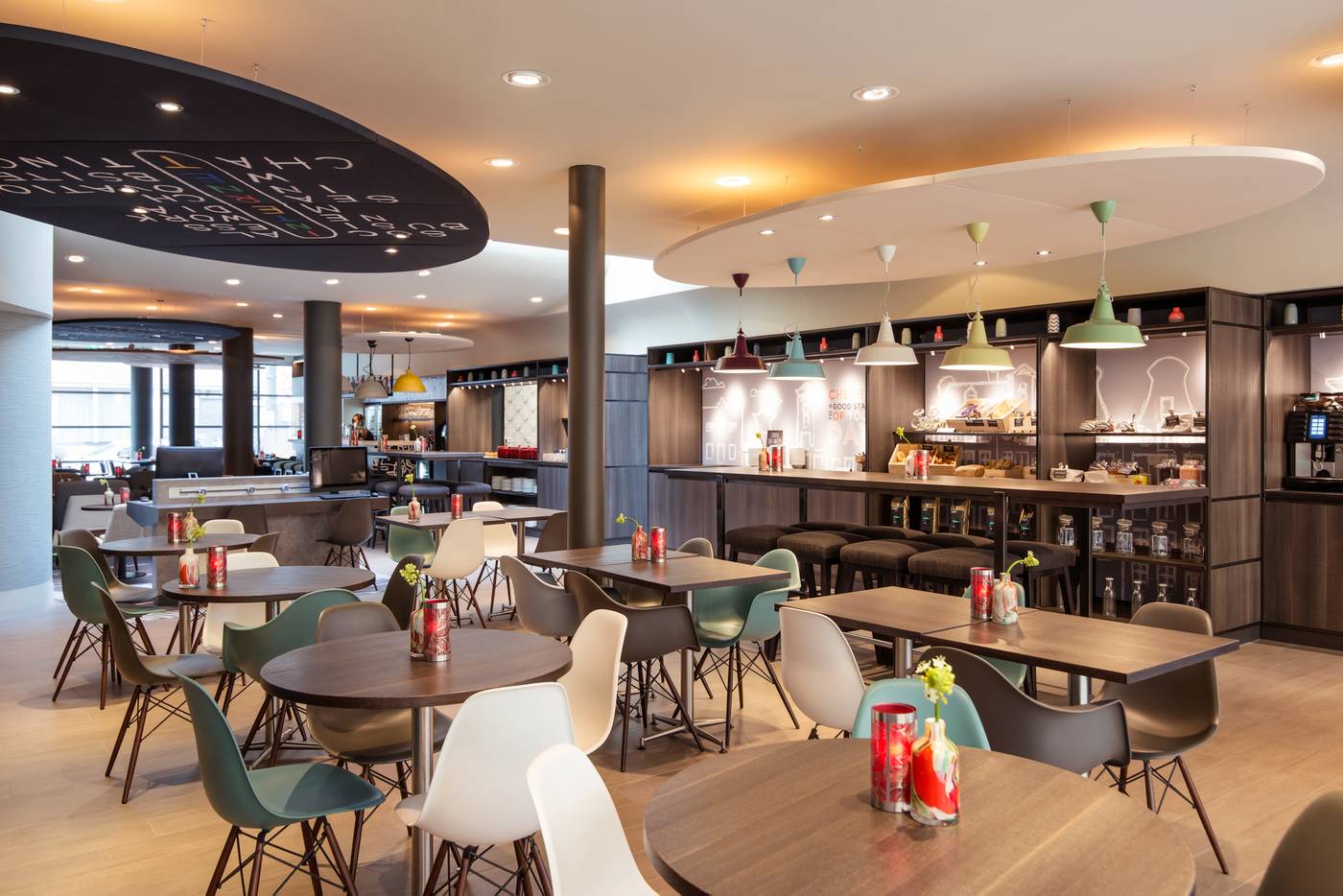 ibis-Amsterdam-Centre-Stopera-Restaurant-13