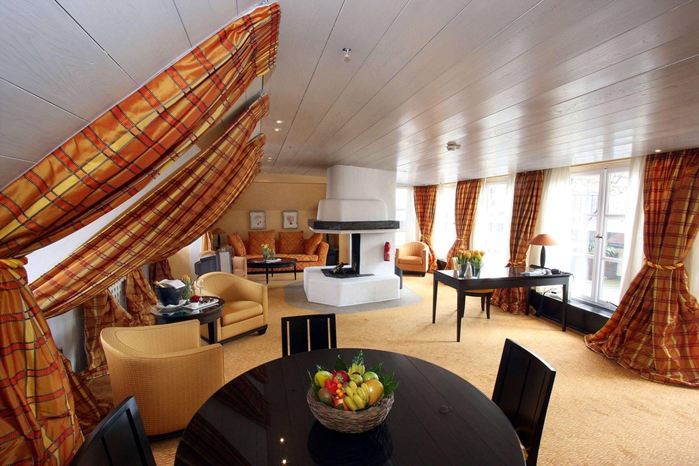 Hotel-Bayerischer-Hof-Munich-Room-12