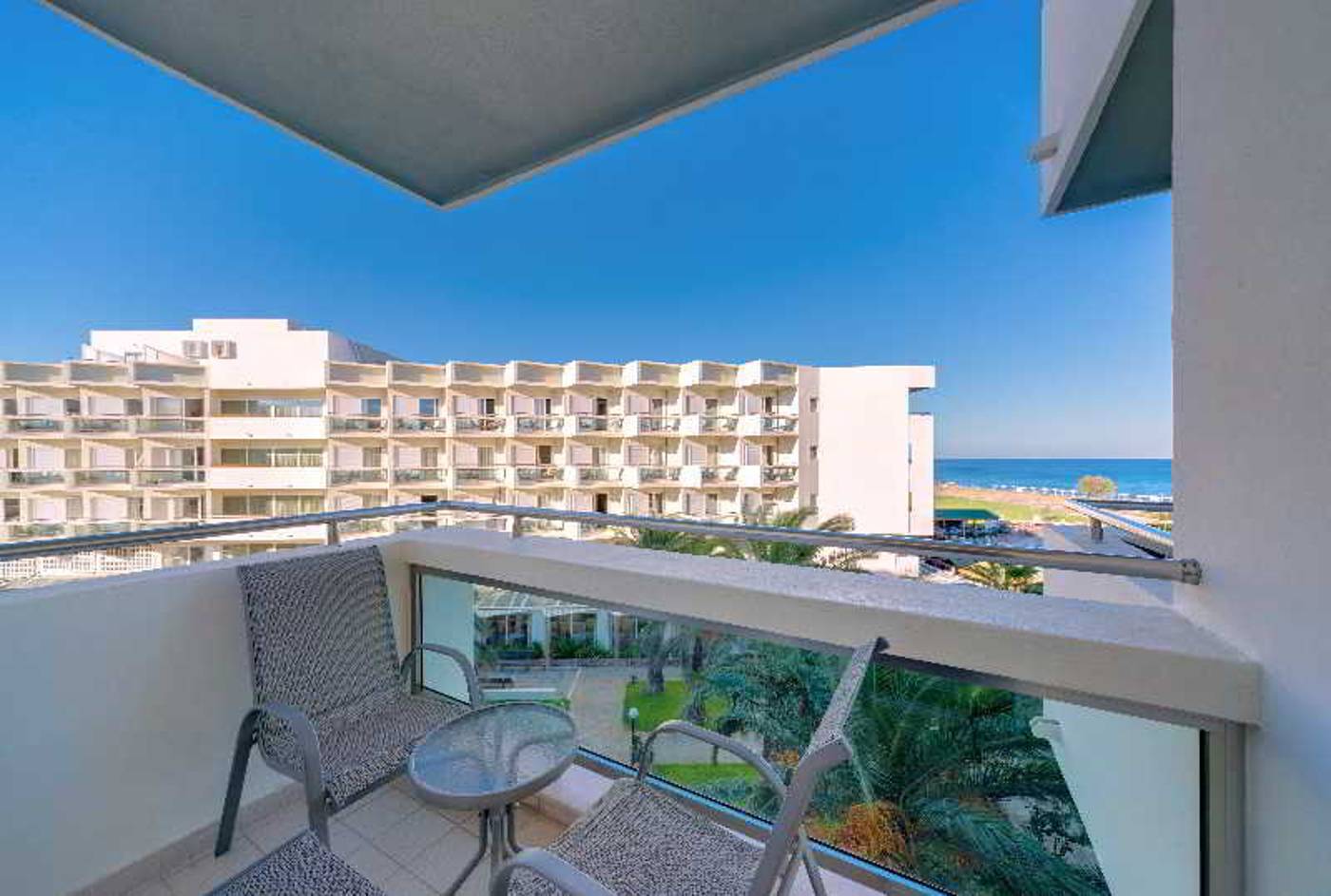 Apollo-Beach-General-view-54
