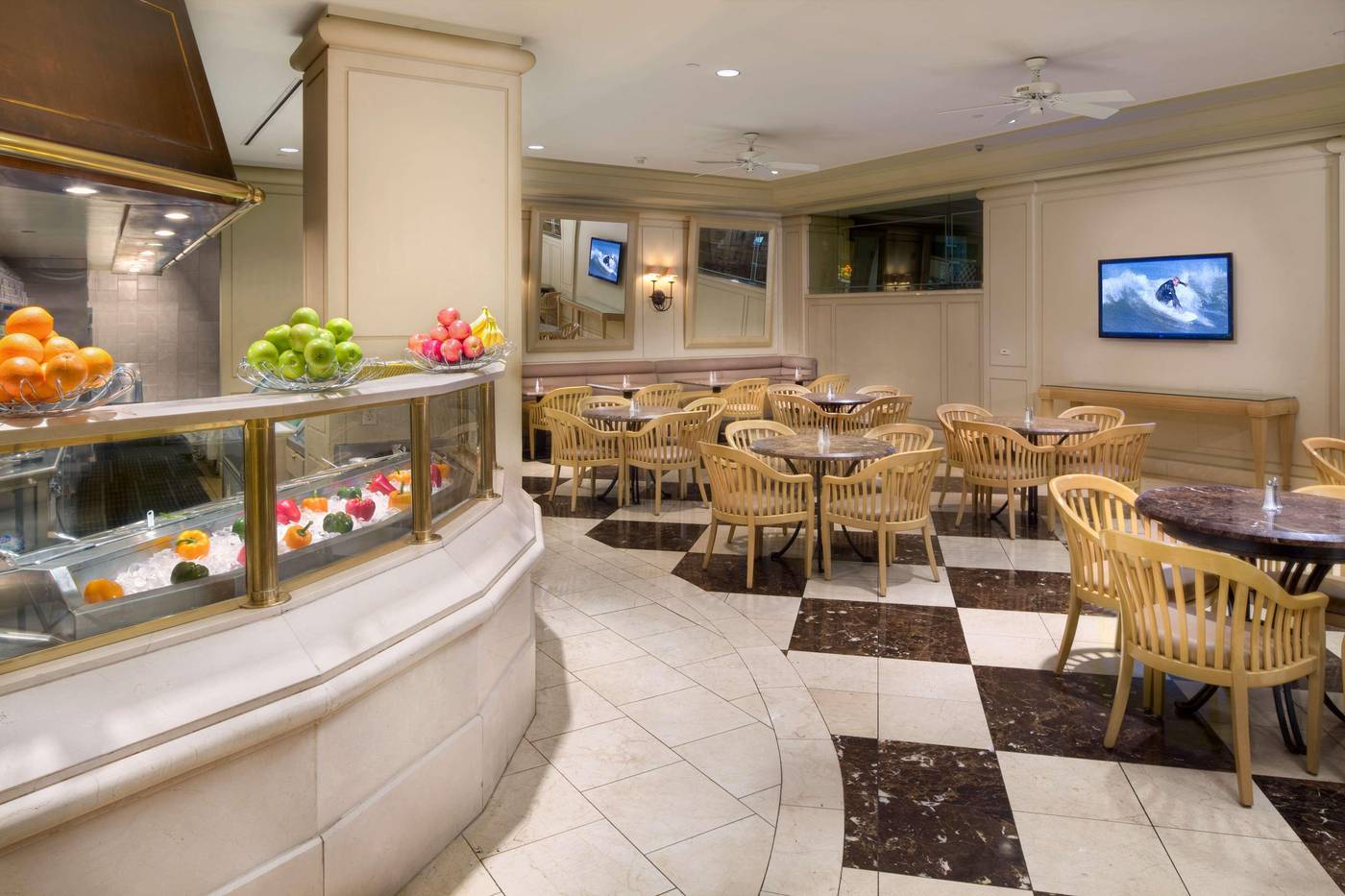 Hilton-Los-Angeles-Airport-Restaurant-60