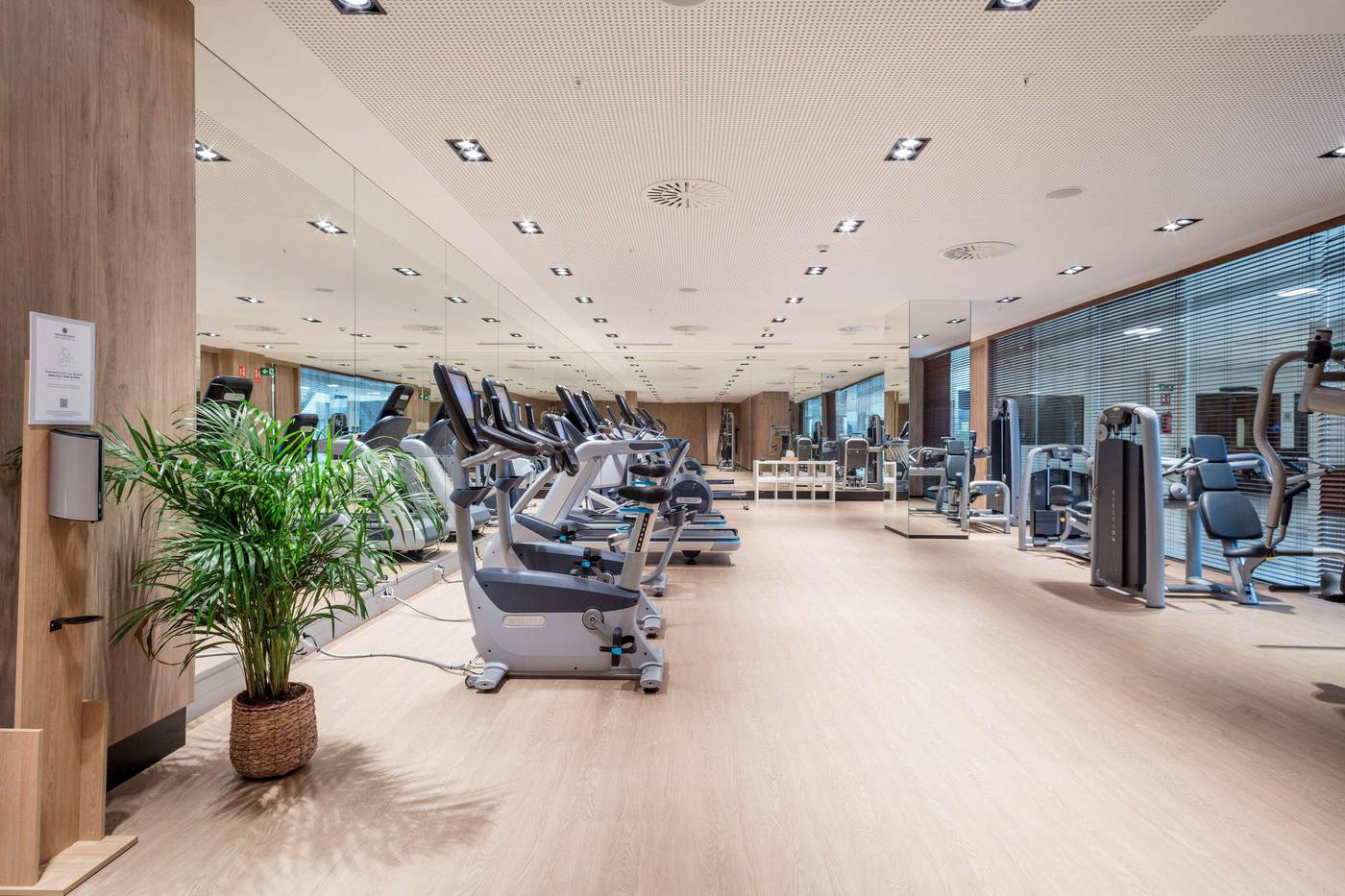 Melia-Sitges-Sports-and-Entertainment-91