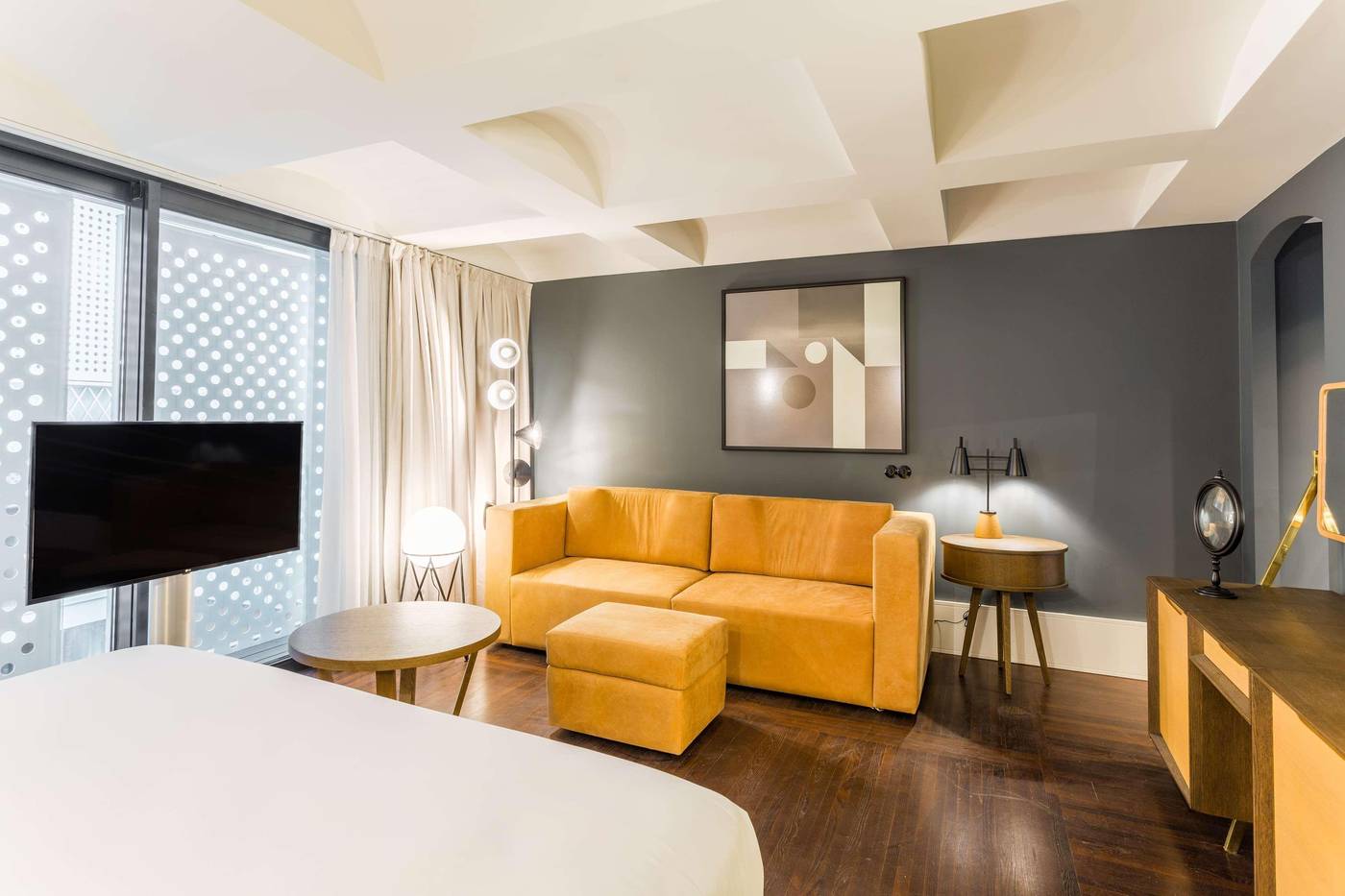 Room-Mate-Emir-Room-33