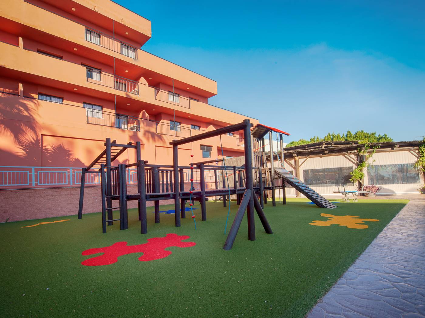Fuengirola-Beach-Sports-and-Entertainment-44