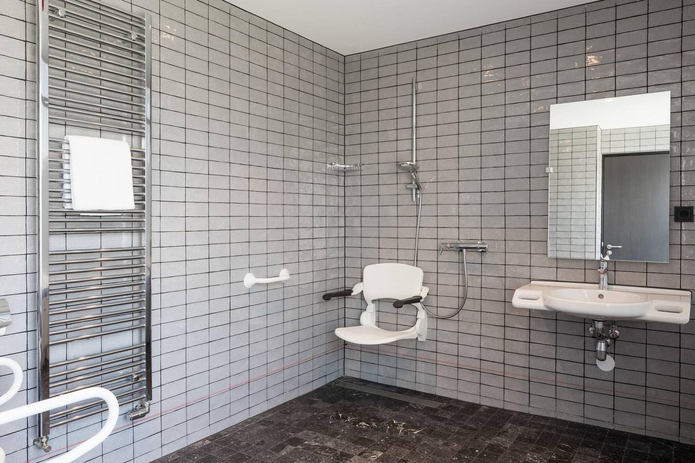 Apollo-Hotel-Amsterdam--a-Tribute-Portfolio-Hotel-Room-47