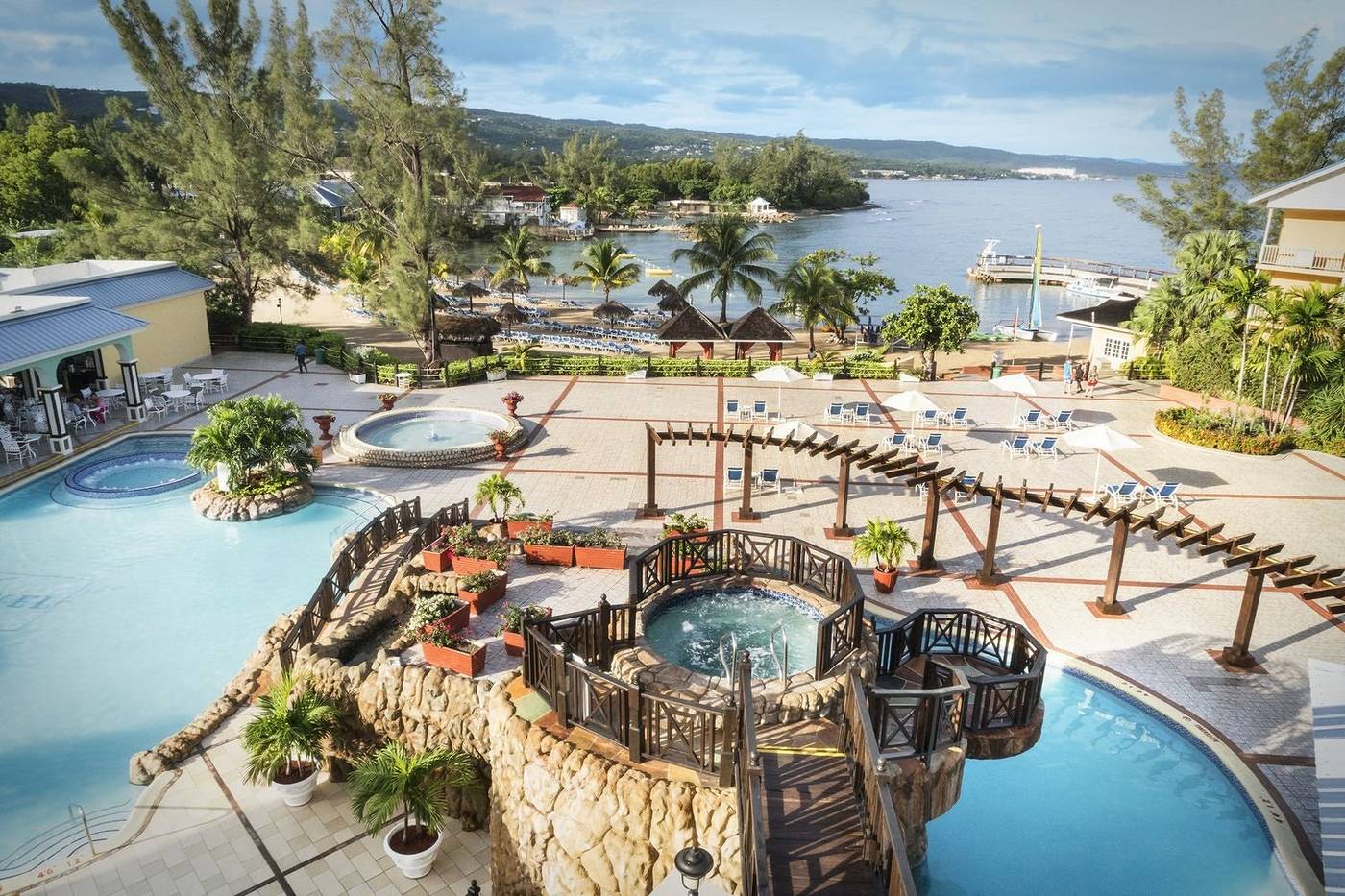 Jewel Paradise Cove Resort All Inclusive Curio By Hilton - Adults Only